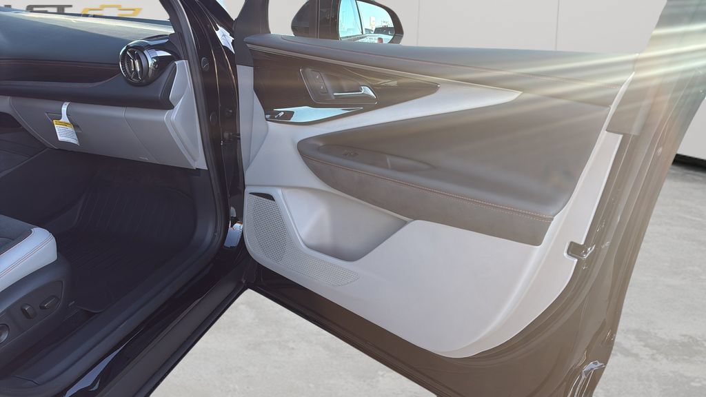 2026 Chevrolet Blazer EV SS - Photo 48