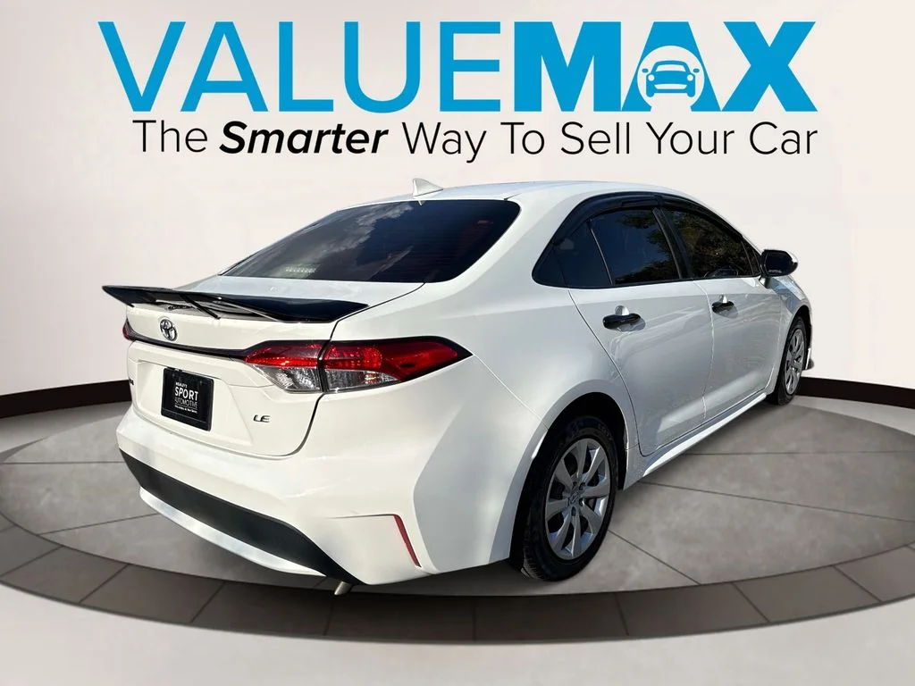 Used 2021 White Toyota LE image 3