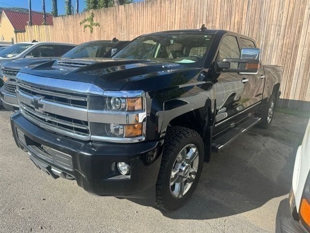 Used 2019 Black Chevrolet High Country image 20