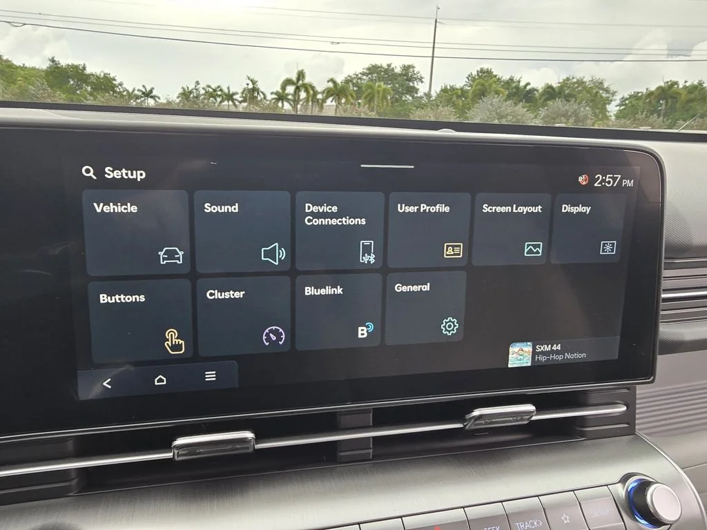 New 2026 Gray Hyundai SEL Premium image 23