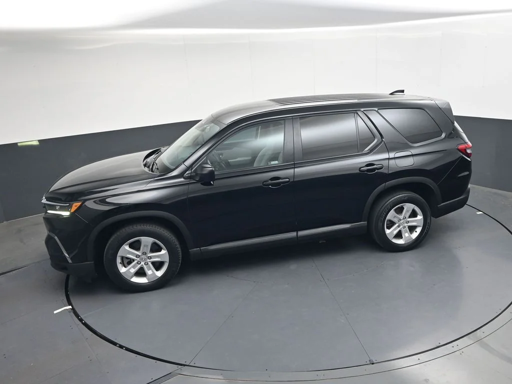 Used 2023 Crystal Black Pearl Honda LX image 24