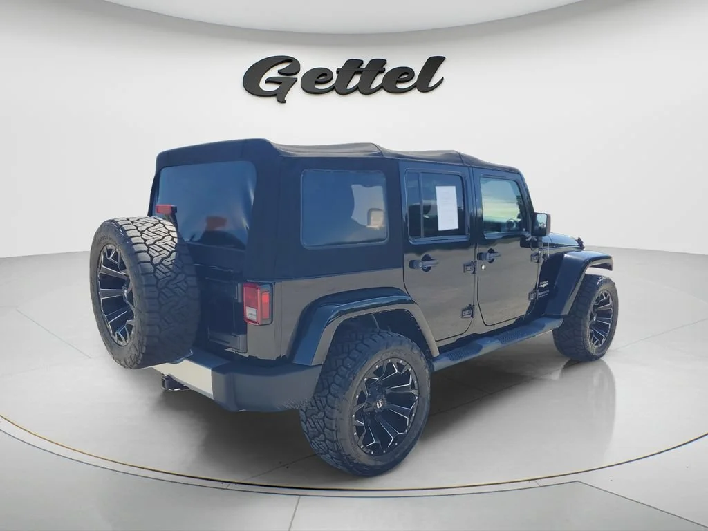 Used 2014 Black Jeep Sahara image 5