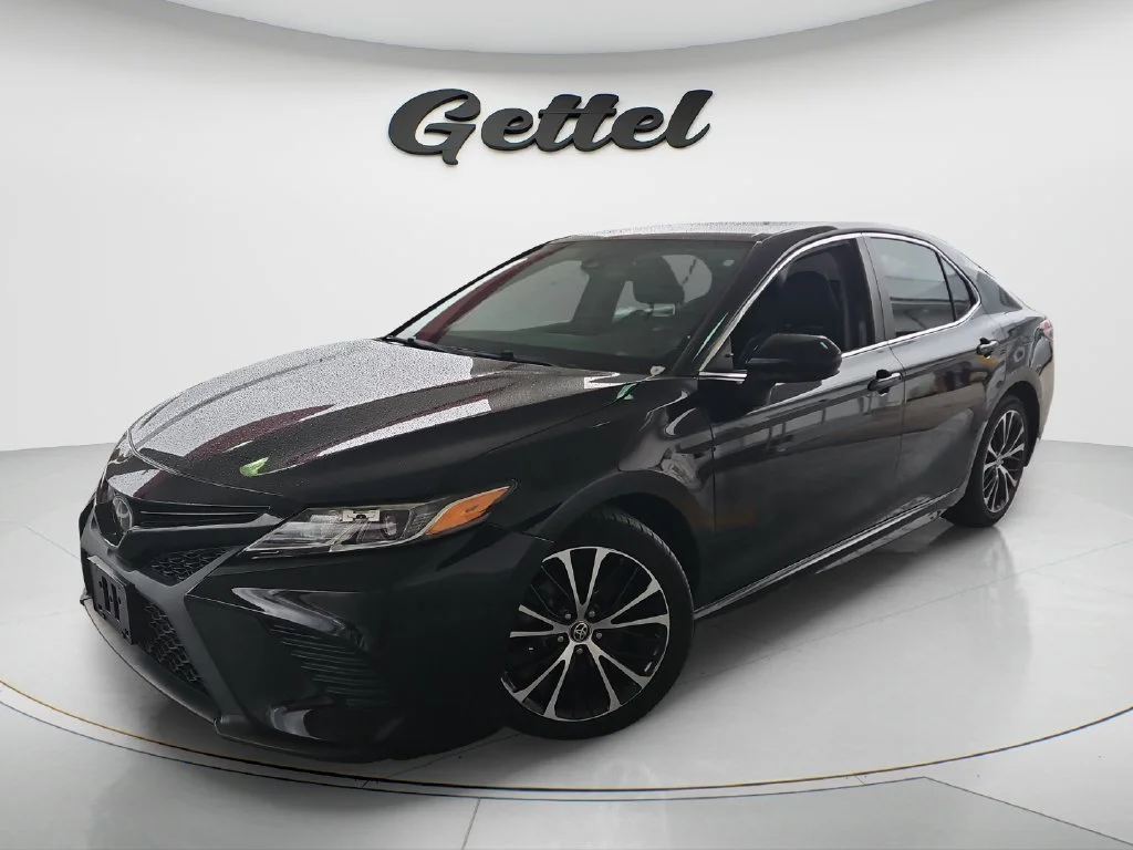 Used 2020 Black Toyota SE image 1