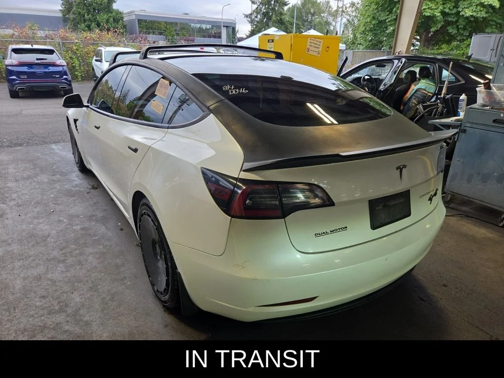 Used 2022 White Tesla Long Range image 2