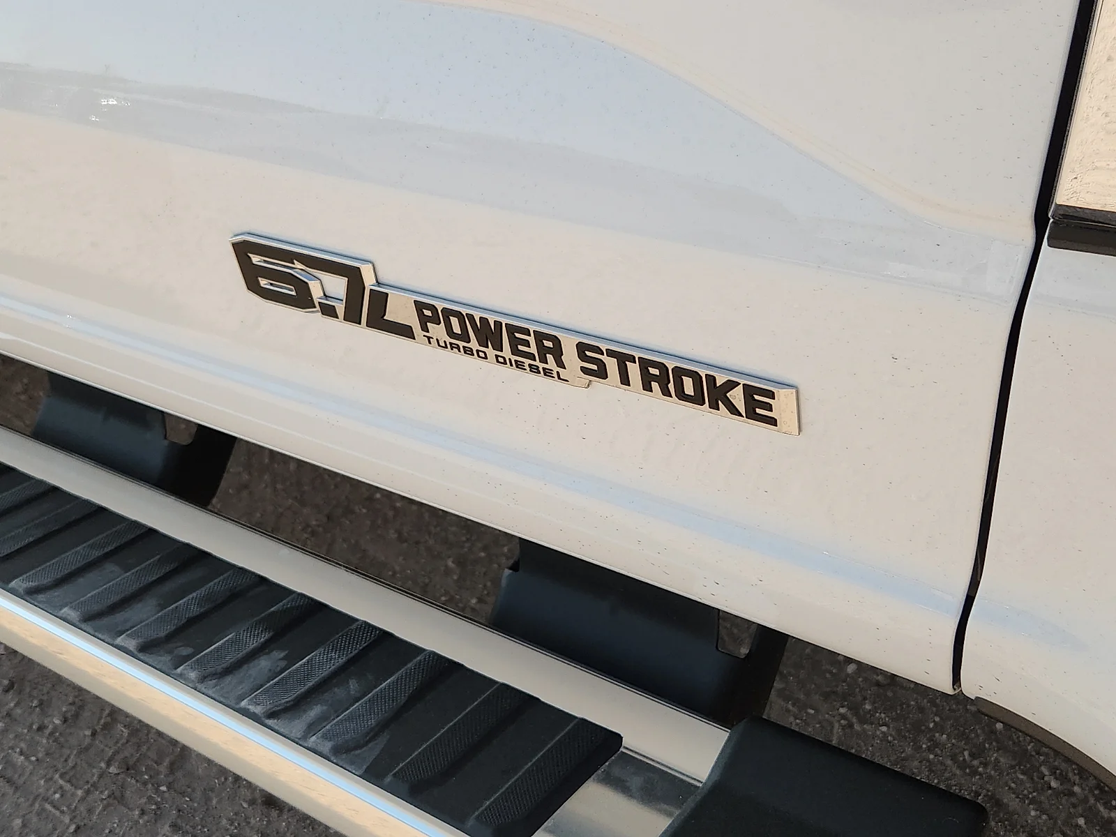 New 2026 Oxford White Ford Lariat image 11