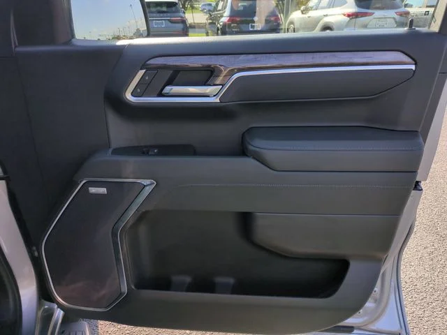 Used 2026 Gray Chevrolet LTZ image 33