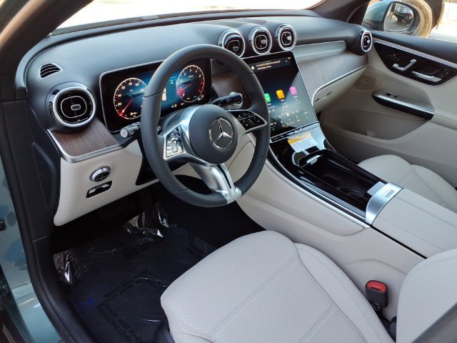 New 2027 Silver Mercedes-Benz GLC 300 image 13