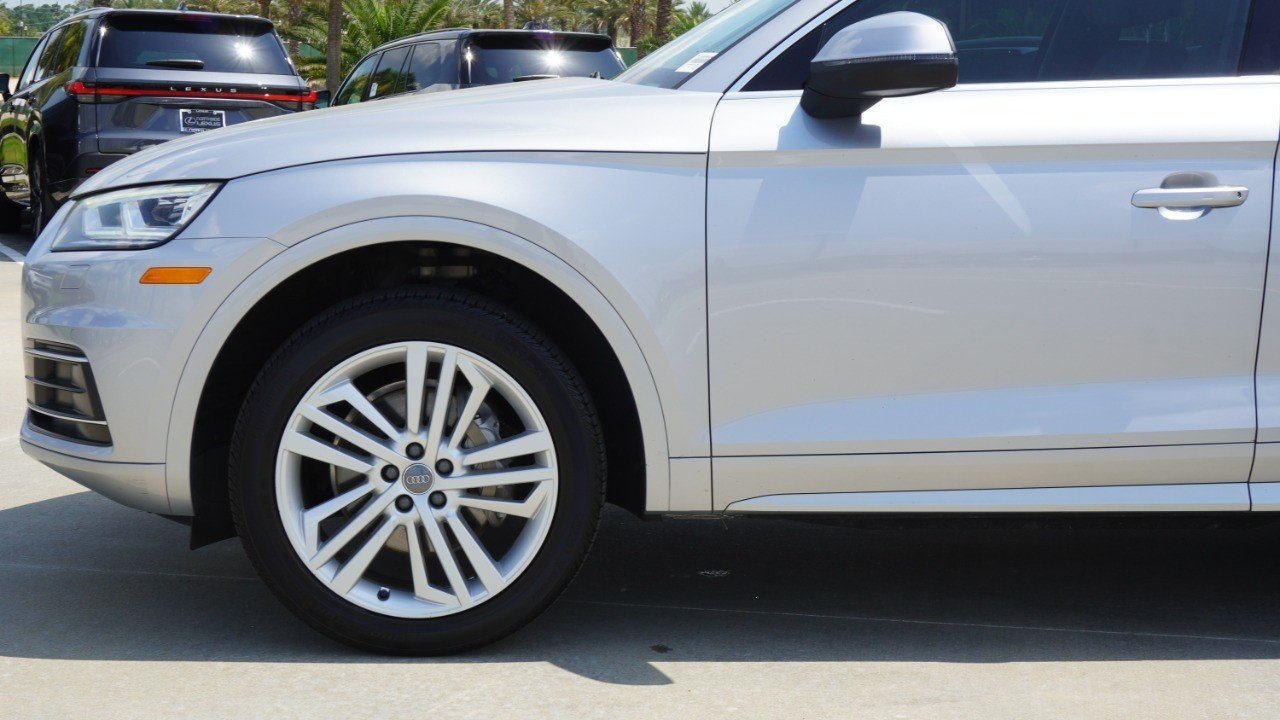 Used 2019 Silver Audi Premium Plus image 10