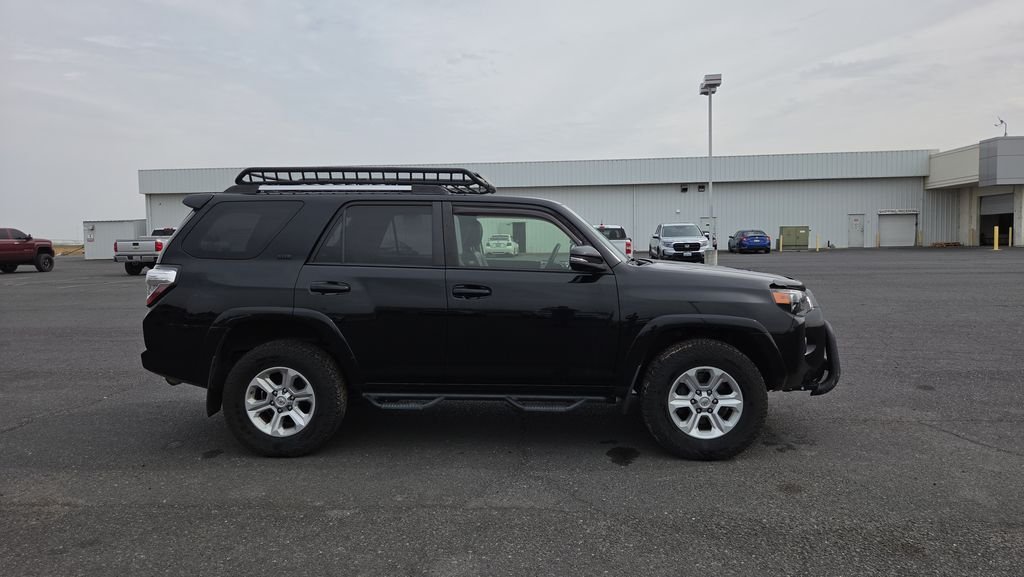 Used 2019 Black Toyota SR5 Premium image 5