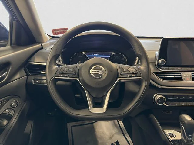 Used 2019 Blue Nissan 2.5 S image 13