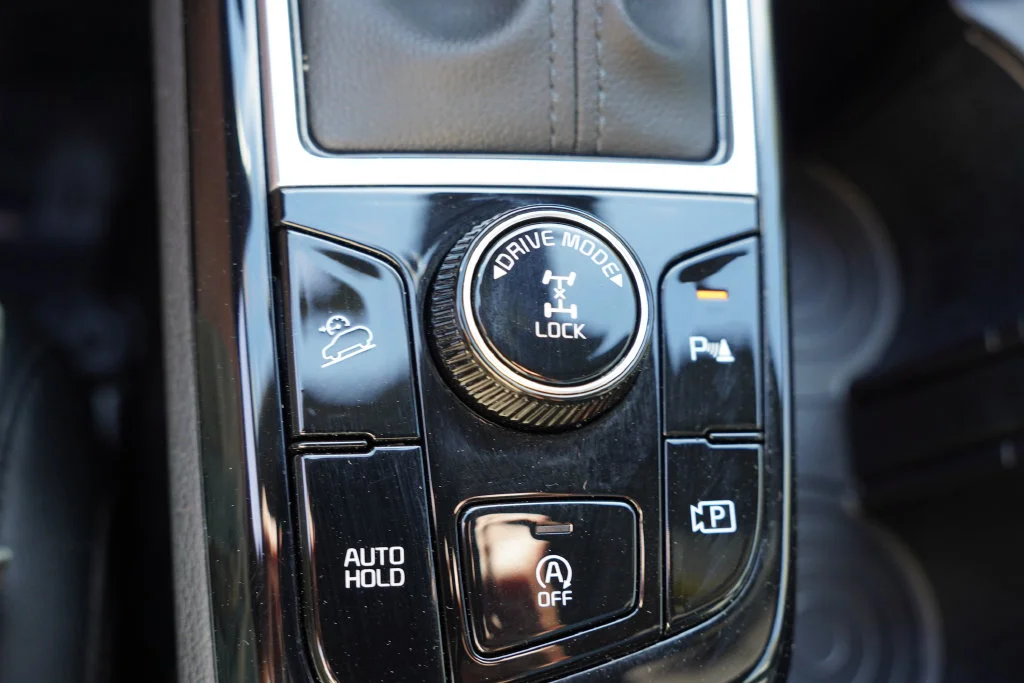 Certified Used 2024 Glacial White Pearl Kia X-Line image 32