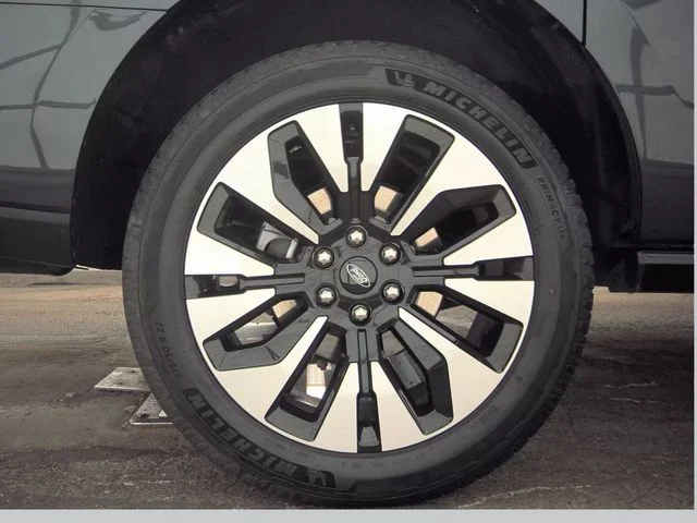 Used 2025 Gray Ford Platinum image 26