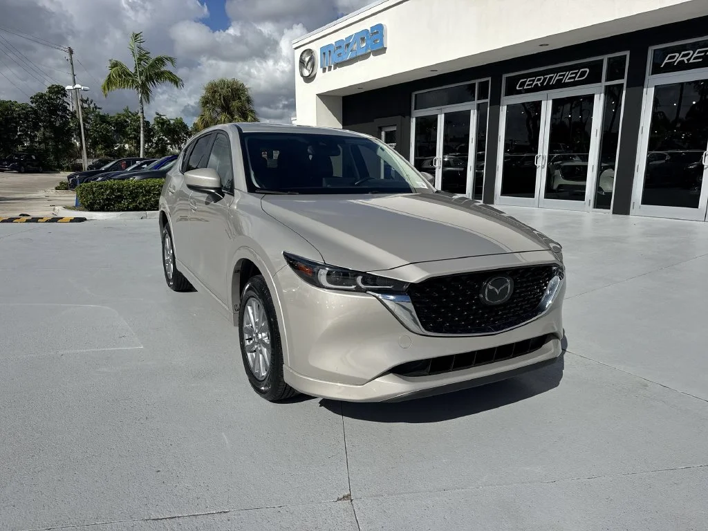 Used 2024 Quartz Metallic Mazda 2.5 S Preferred Package image 7