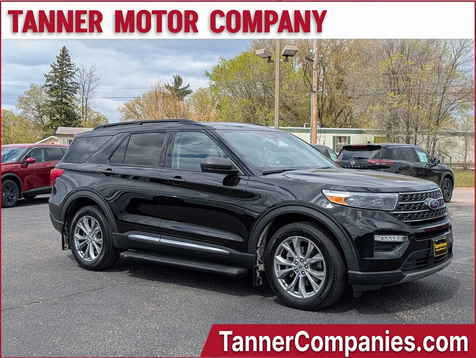 2023 Ford Explorer XLT 4WD's photo