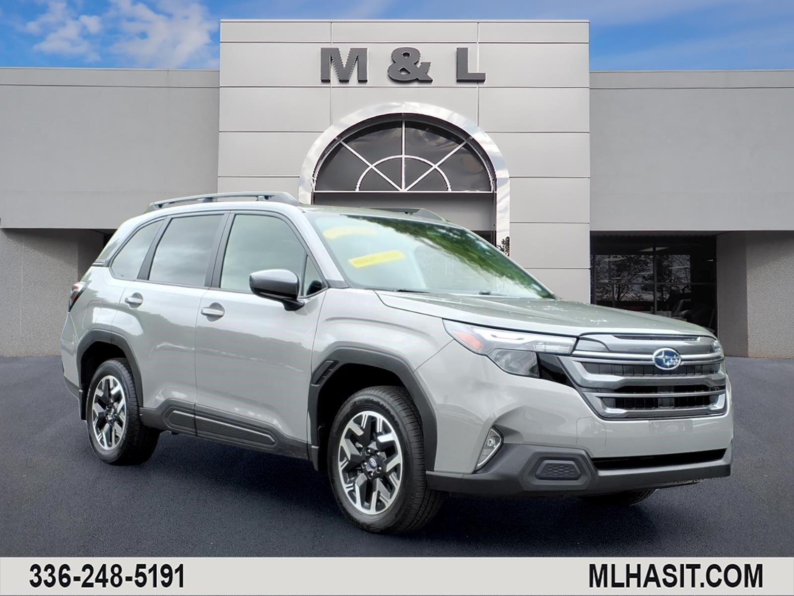 2025 Subaru Forester Premium's photo