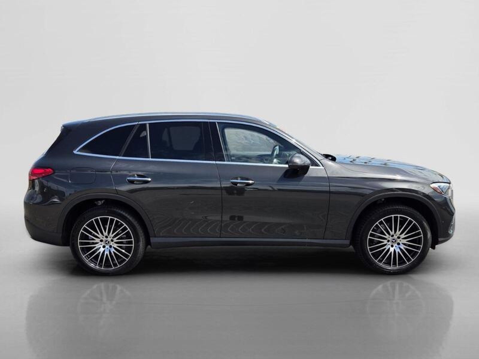 Certified Used 2026 Graphite Grey Metallic Mercedes-Benz GLC 300 image 6