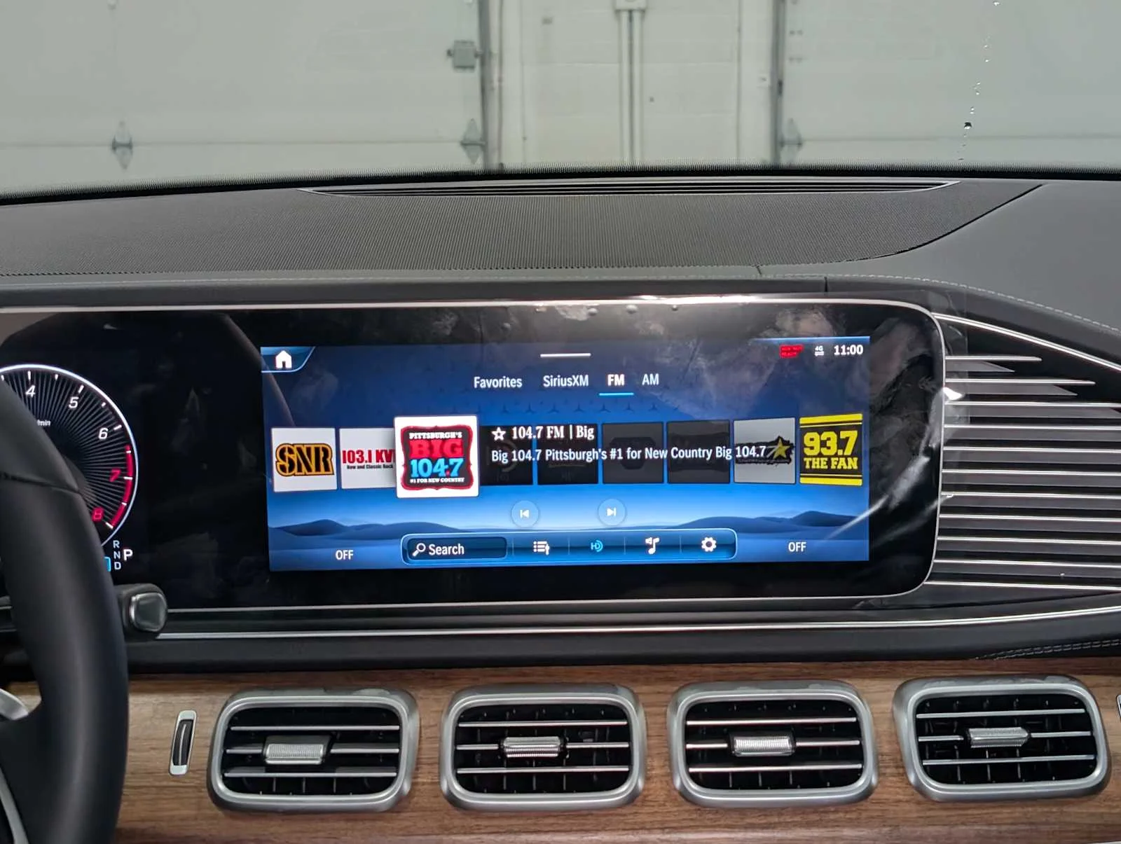 Used 2026 Obsidian Black Metallic Mercedes-Benz GLE 350 image 14