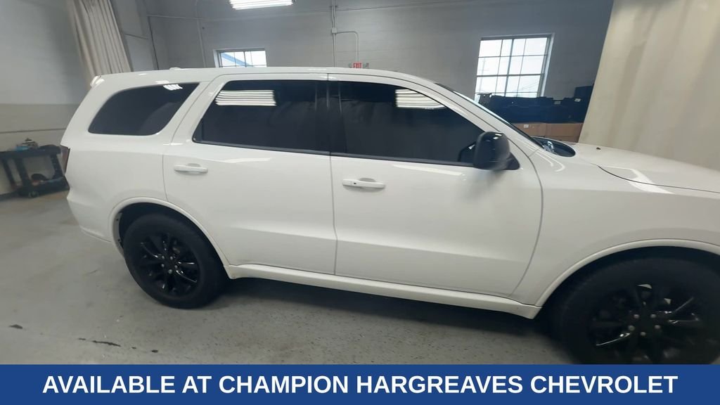 Used 2018 White Dodge SXT image 12