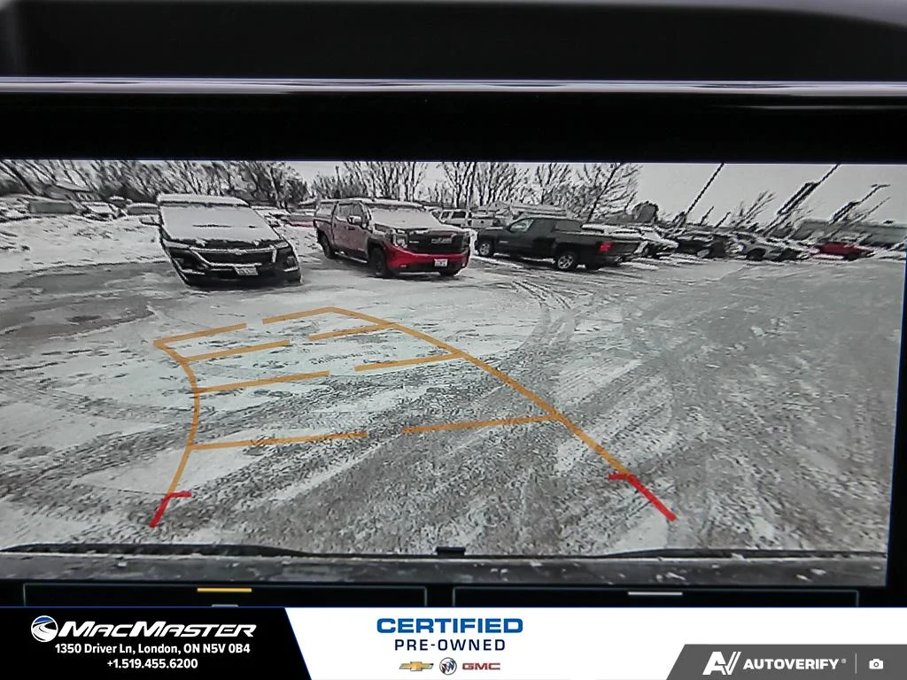 Used 2022  Chevrolet RST image 29