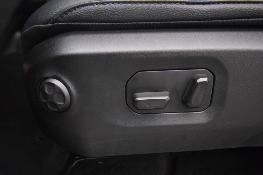 Used 2025 41 Jeep High Tide image 28