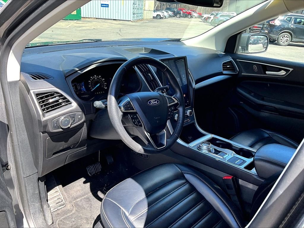 Used 2024 Gray Metallic Ford SEL image 8