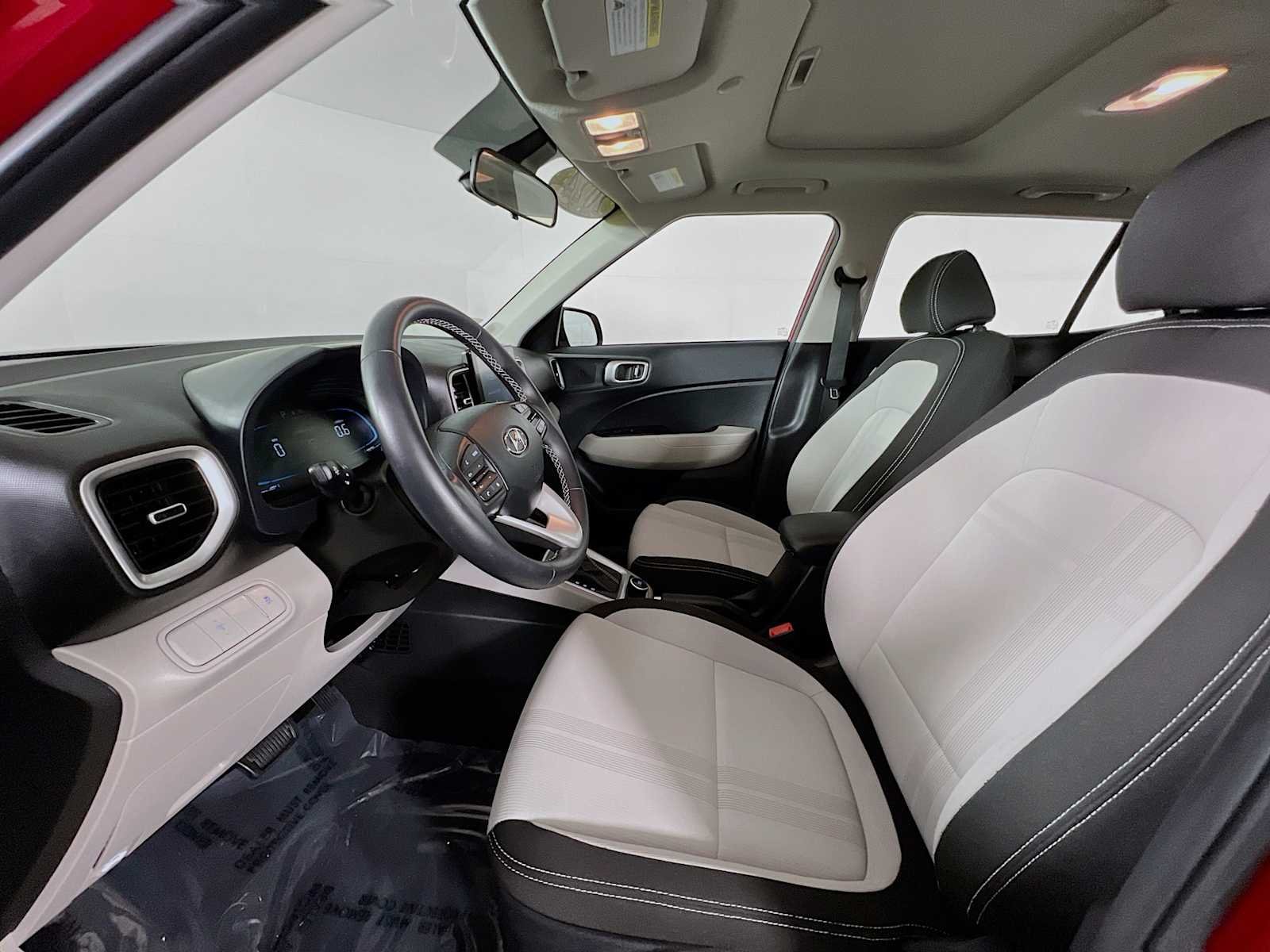 Used 2024 Ultimate Red Hyundai SEL image 21