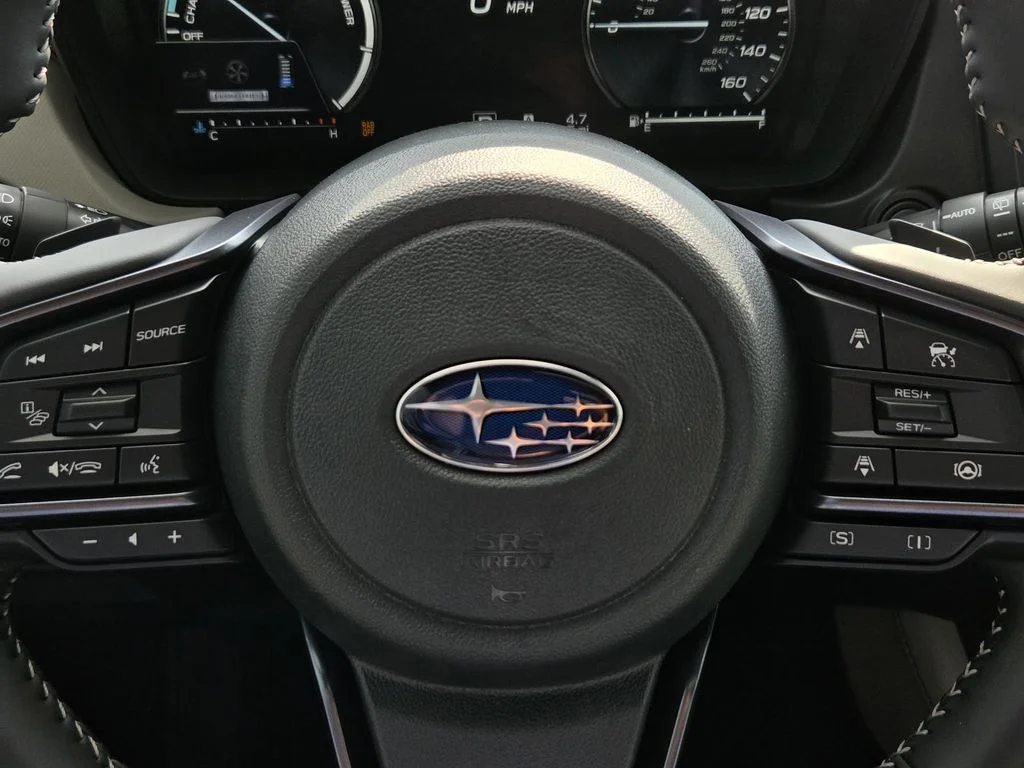 New 2026 CRYSTAL WHITE PEARL Subaru Limited Hybrid image 23