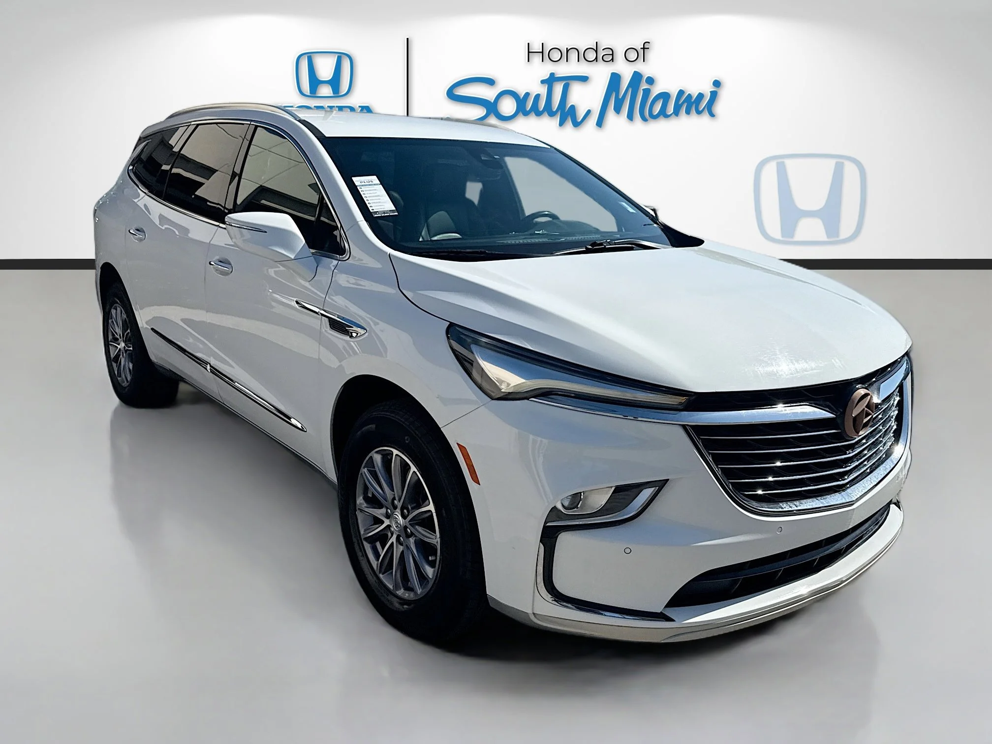2022 Buick Enclave Essence's photo