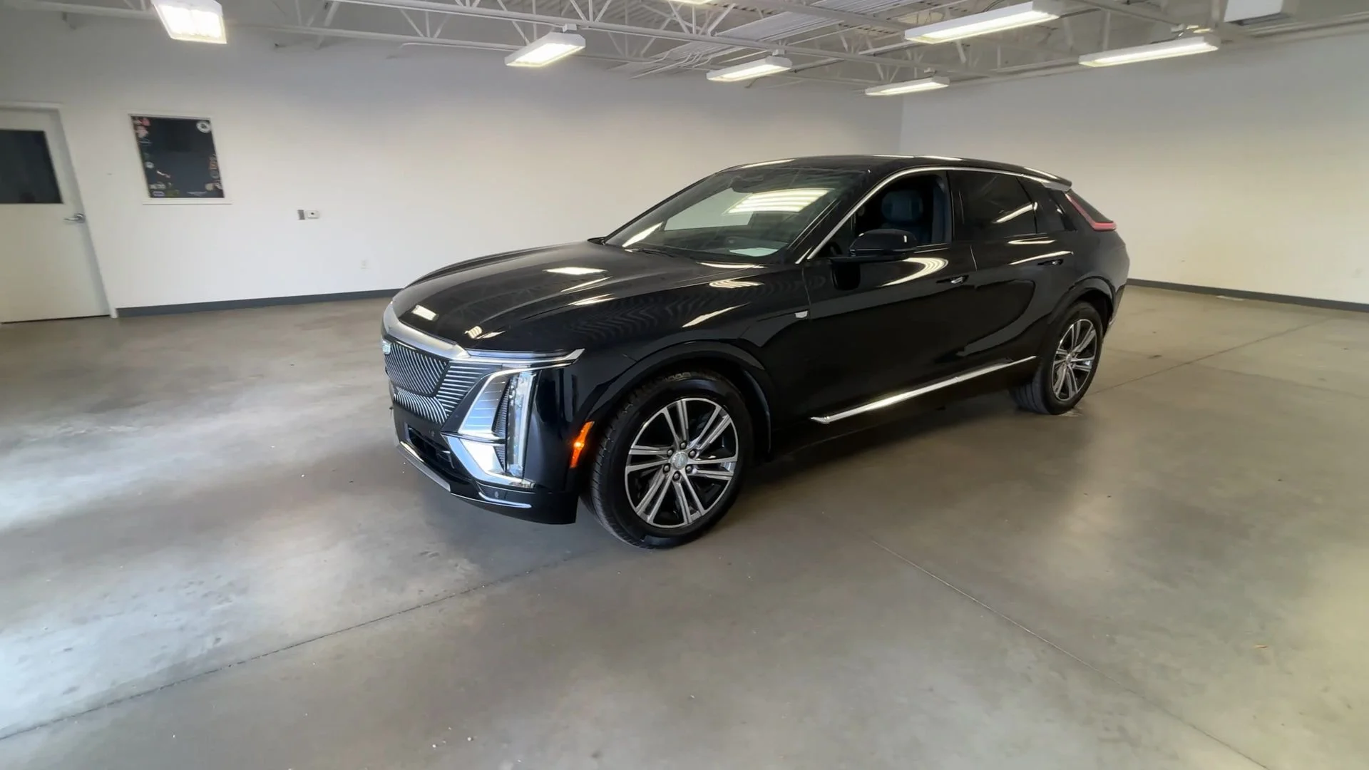 2025 Cadillac LYRIQ Luxury 2 - Photo 50