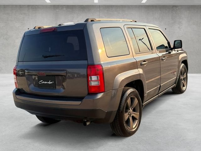 Used 2016 Granite Crystal Clearcoat Metallic Jeep Sport image 17