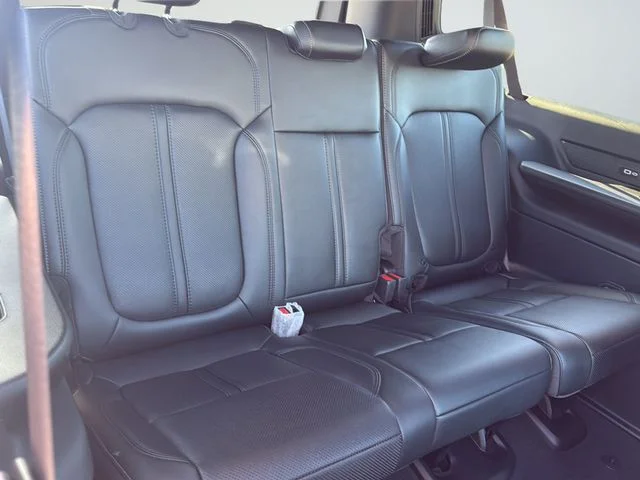 2025 Jeep Wagoneer L Series II - Photo 12