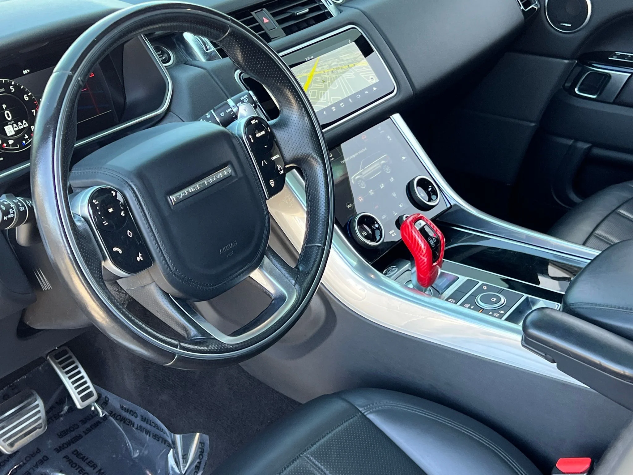 Used 2022 Black Land Rover HSE Silver Edition image 2