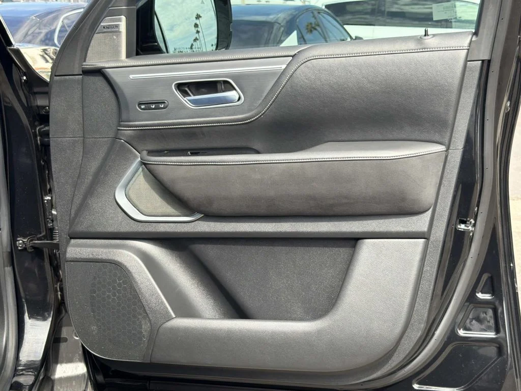 Used 2025 MINERAL BLACK INFINITI SENSORY image 33