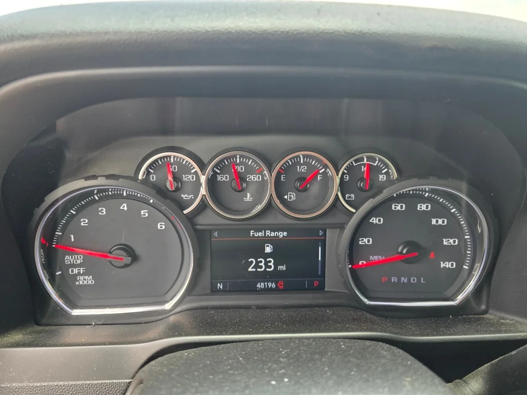 Used 2020 Shadow Gray Metallic Chevrolet LT image 21
