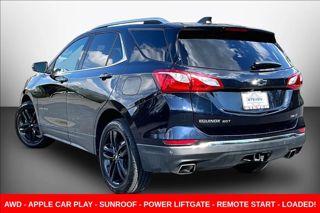 Used 2020 Blue Chevrolet LT image 4