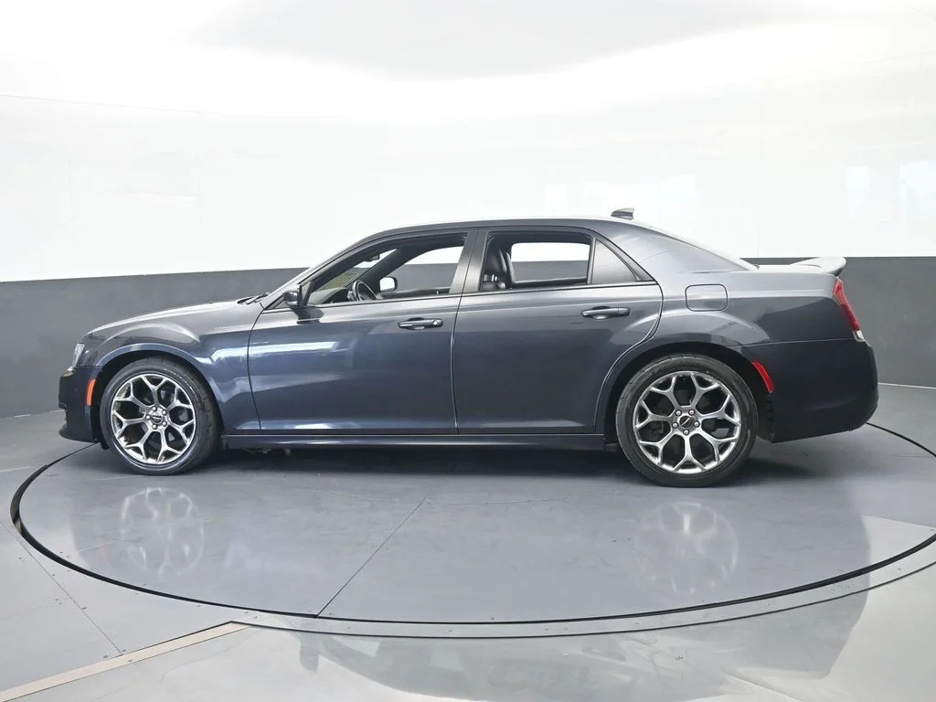 Used 2018 Maximum Steel Metallic Clearcoat Chrysler S image 3