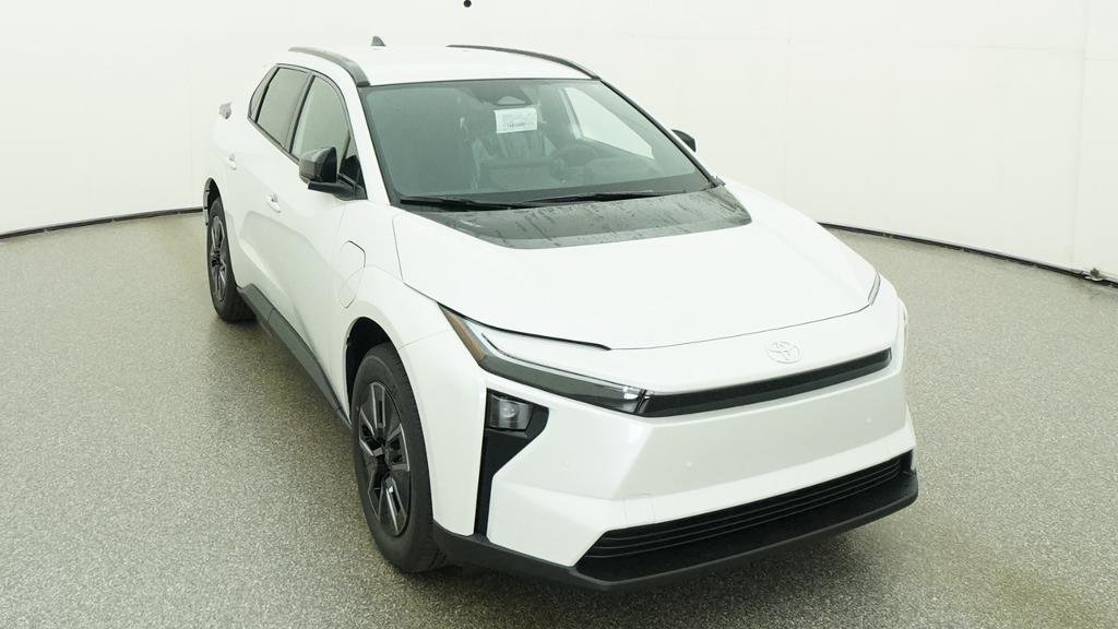 New 2026 Wind Chill Pearl Toyota XLE image 8
