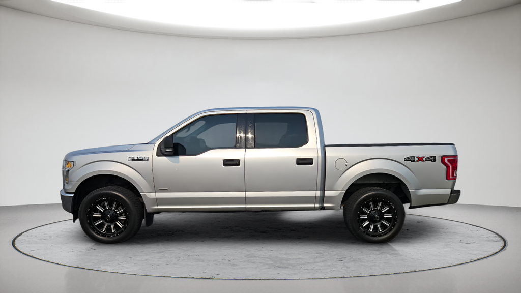 Used 2017 Silver Ford XLT image 11