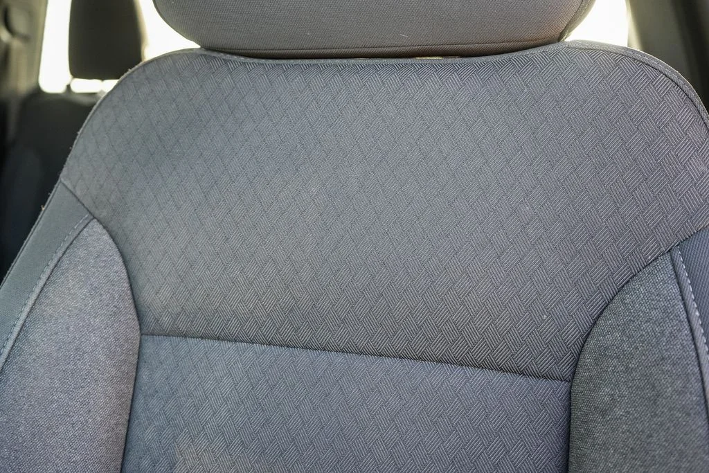 Used 2025 White Chevrolet LT image 25