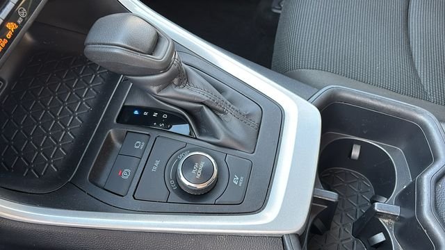 Used 2025 Pearl Toyota LE image 23
