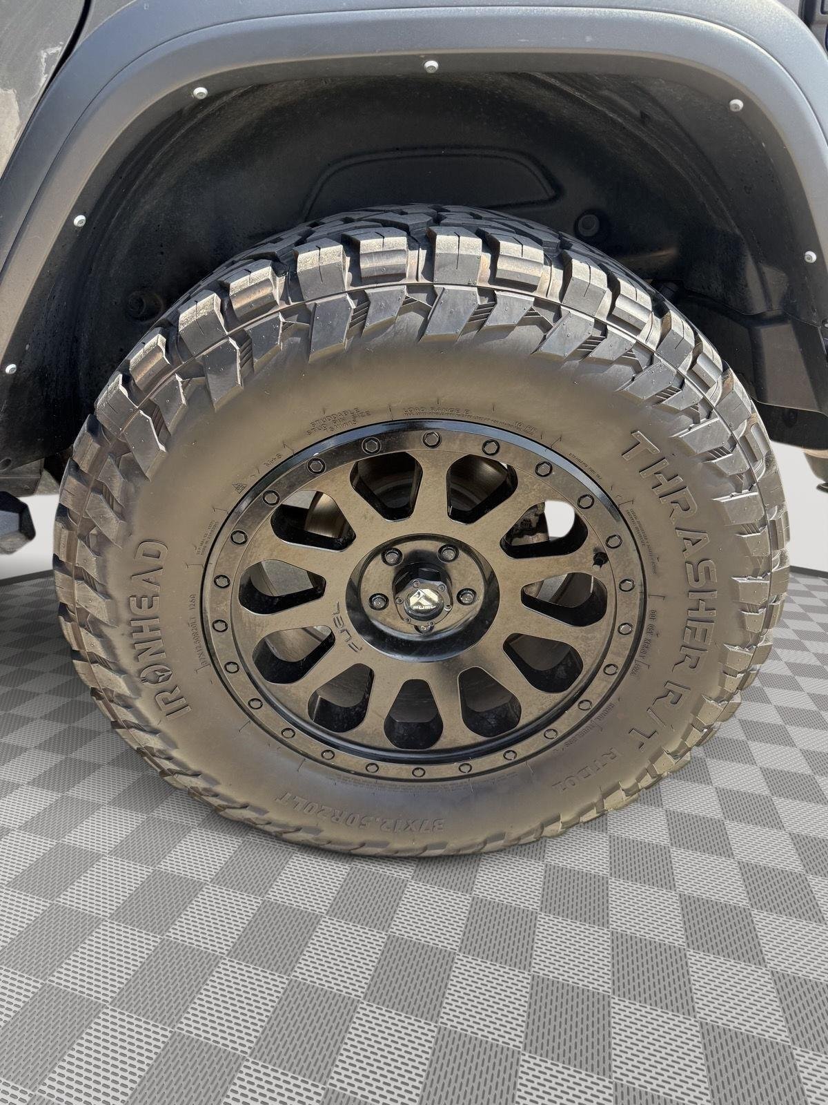 Used 2022 Granite Crystal Metallic Clearcoat Jeep Unlimited Rubicon image 20