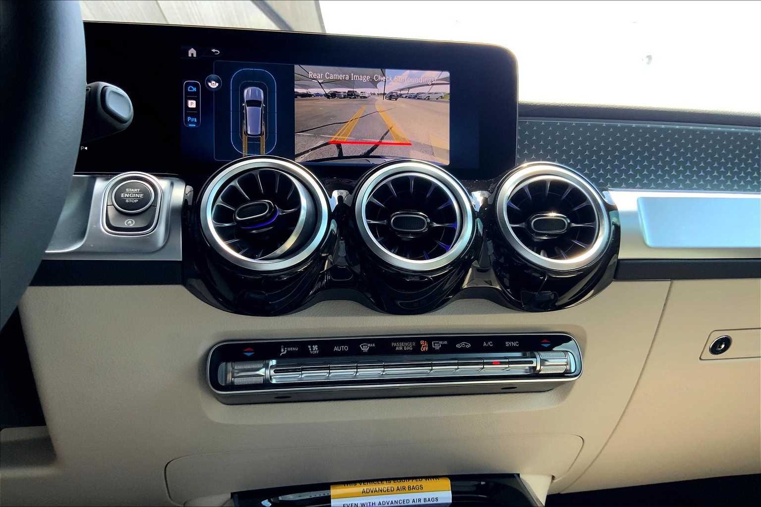 2025 Mercedes-Benz GLB Base - Photo 12