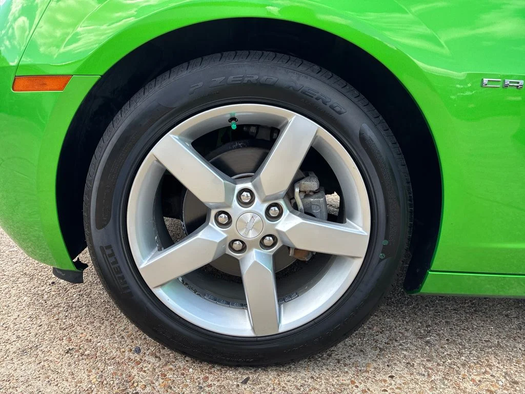 Used 2010 Green Chevrolet 1LT image 23