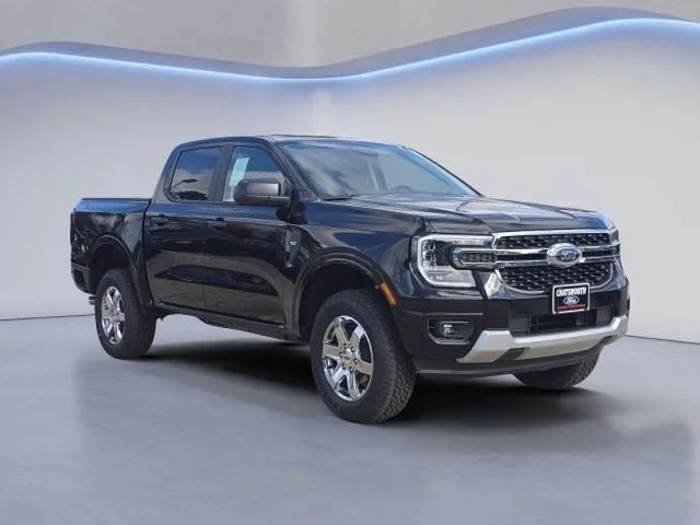 New 2025 Shadow Black Ford XLT image 21