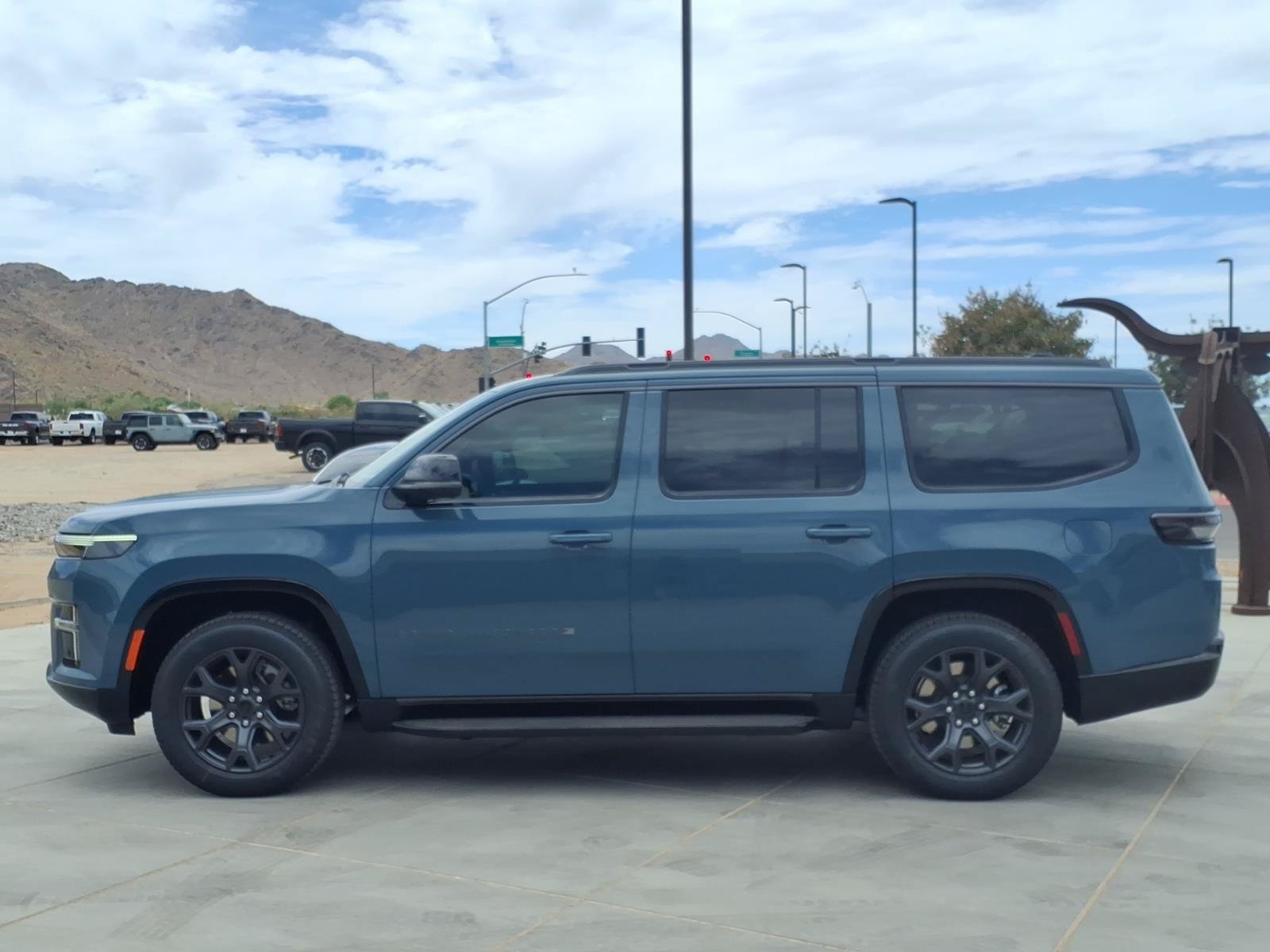 New 2026 Steel Blue Exterior Paint Jeep Limited Altitude image 3