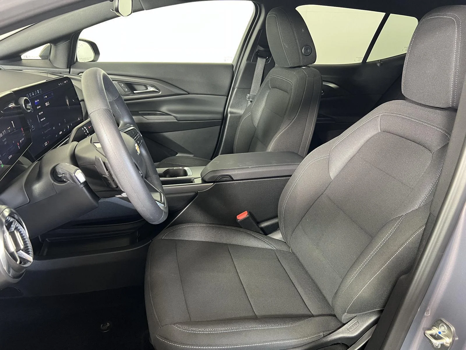 New 2026 Galaxy Gray Metallic Chevrolet LT image 4