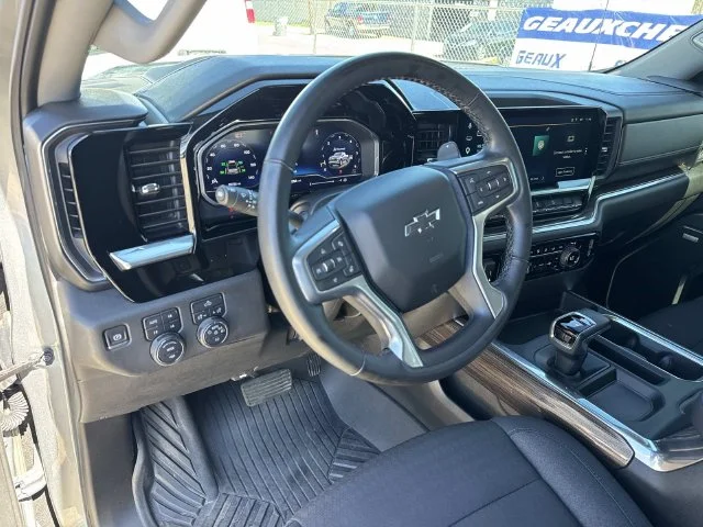 Used 2024 Gray Chevrolet RST image 30