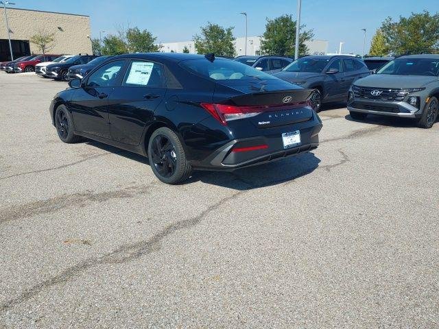 New 2026 Abyss Black Hyundai SEL Sport image 8
