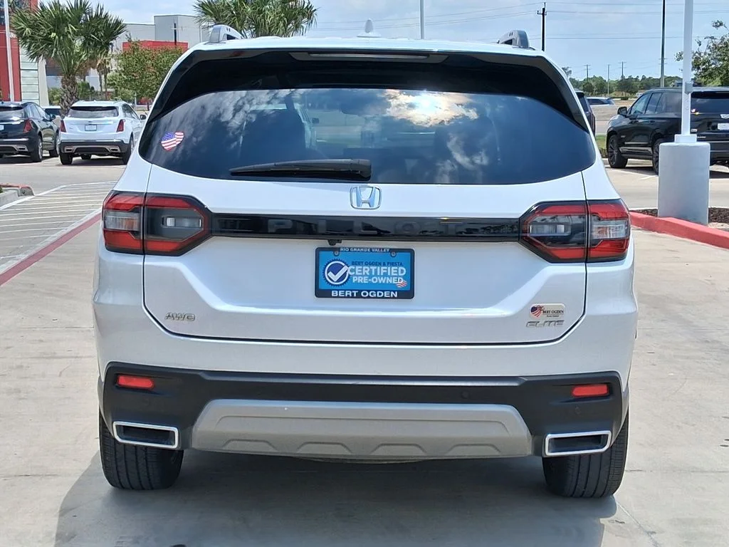 Used 2024 White Honda Elite image 5