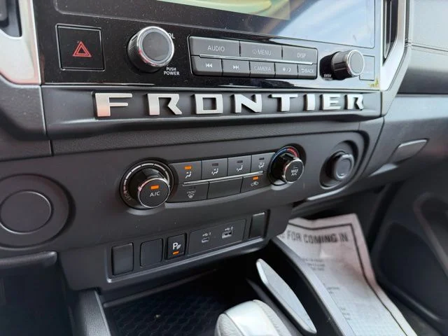 2025 Nissan Frontier SV - Photo 20